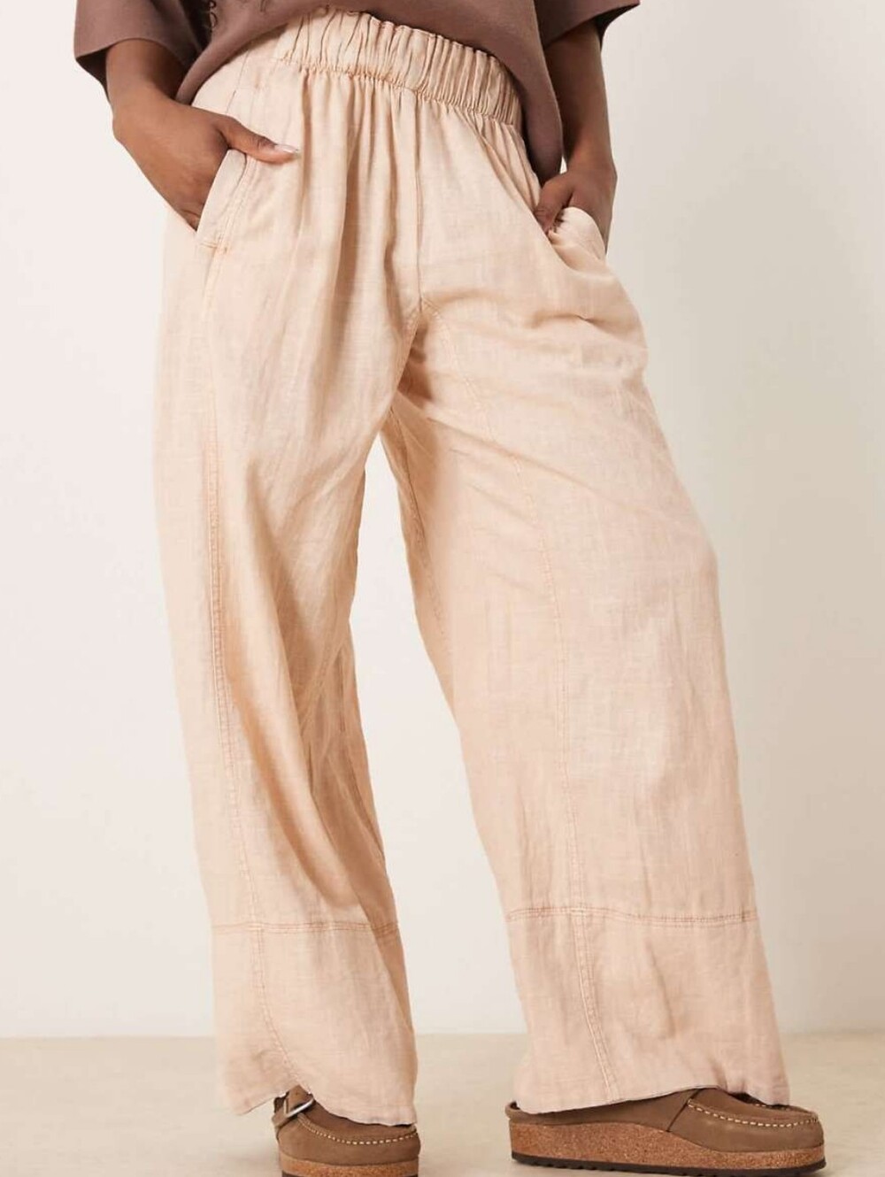 Free People days end linen pull-on pants in sand dollar Size M